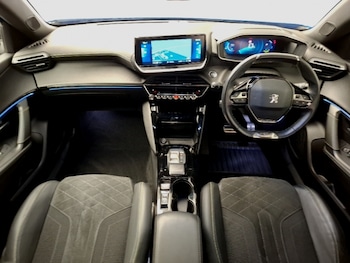 Used Peugeot 2008 2023 for sale - 77752335: Photo