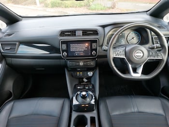 Used Nissan Leaf 2022 for sale - 77046795: Photo