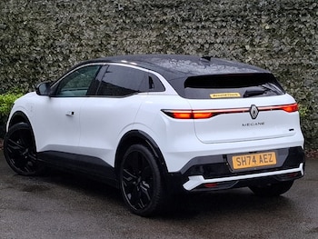 Used Renault Megane E Tech 2024 for sale - 77480524: Photo