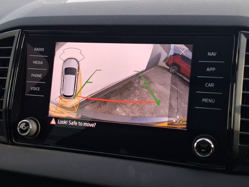 Used Skoda Karoq 2024 for sale - 76437424: Photo 10