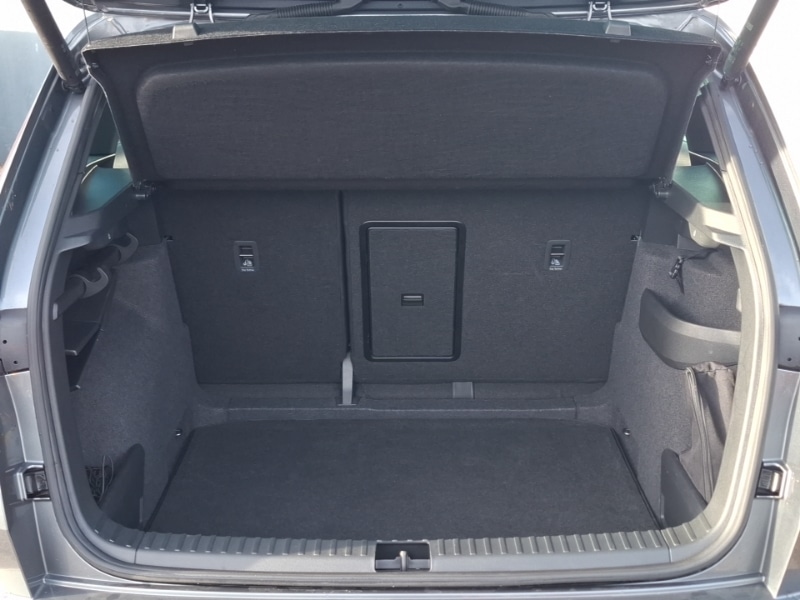 Used Skoda Karoq 2024 for sale - 76437424: Photo 8