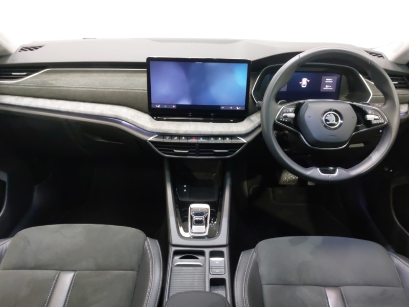 Used Skoda Octavia 2024 for sale - 78080286: Photo 2