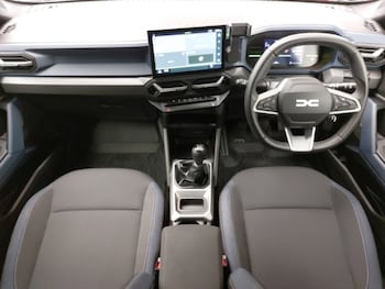 Used Dacia Duster 2025 for sale - 78392047: Photo