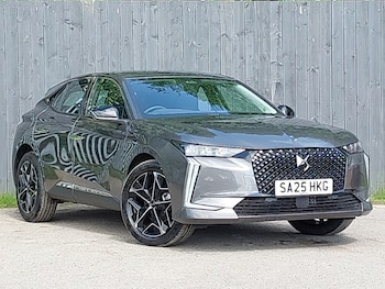 2025 - 1.2 HYBRID 136 Pallas 5dr e-DSC