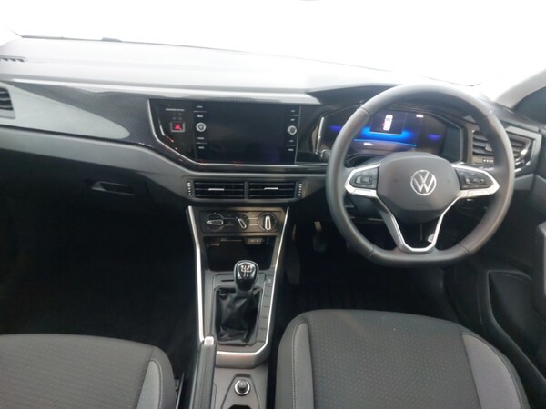 Used Volkswagen Polo 2024 for sale - 76269559: Photo 2