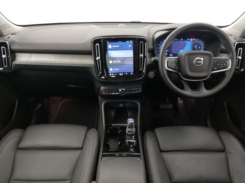 Used Volvo XC40 2024 for sale - 76619531: Photo 2