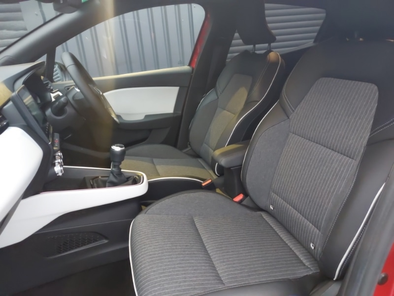 Used Renault Clio 2023 for sale - 77923801: Photo 5