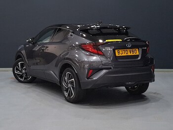 Used Toyota C-HR 2020 for sale - 75575870: Photo