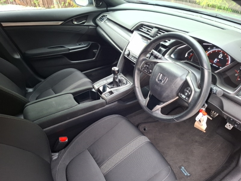 Used Honda Civic 2020 for sale - 76377145: Photo 10