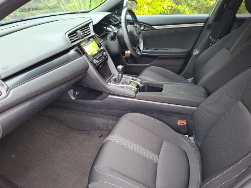 Used Honda Civic 2020 for sale - 76377145: Photo 5