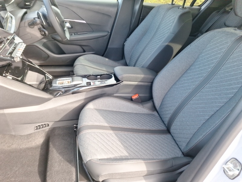 Used Peugeot 208 2025 for sale - 76483441: Photo 5