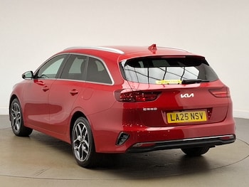 Used Kia Ceed 2025 for sale - 79100788: Photo