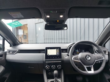 Used Renault Clio 2024 for sale - 78515973: Photo