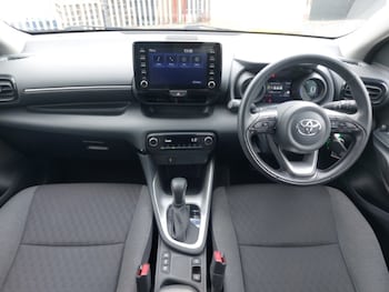 Used Toyota Yaris 2022 for sale - 78978277: Photo