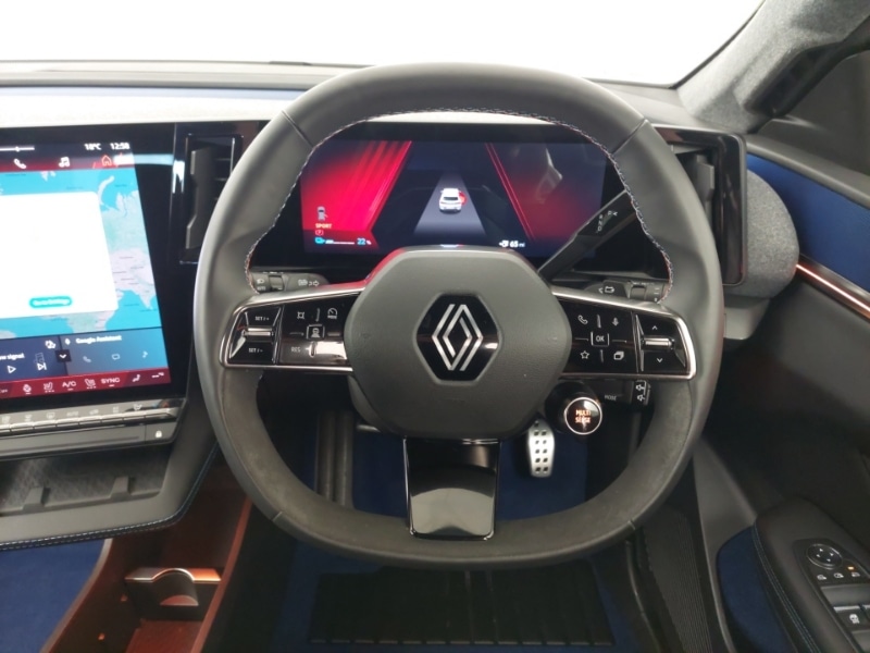 Used Renault Scenic E-Tech 2024 for sale - 76838923: Photo 10