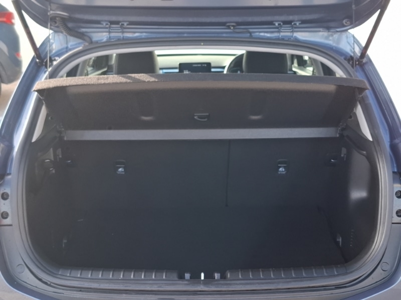 Used Kia Stonic 2024 for sale - 76695293: Photo 8