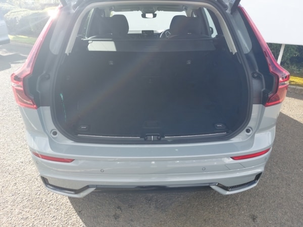 Used Volvo XC60 2025 for sale - 76325147: Photo 8