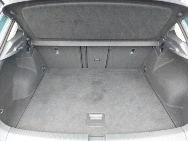 Used Volkswagen T-Roc 2024 for sale - 76258686: Photo 8