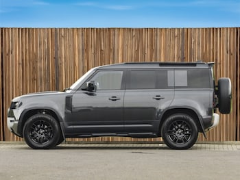 Used Land Rover Defender 2025 for sale - 75605306: Photo