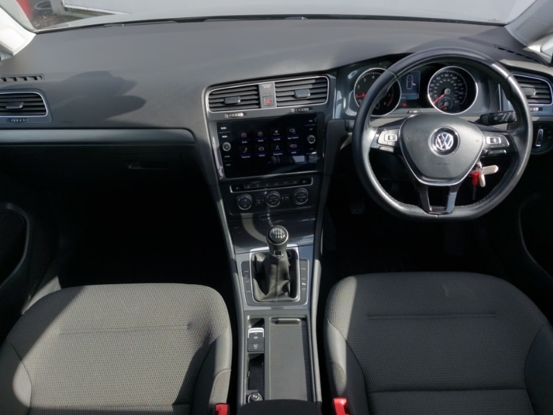 Used Volkswagen Golf 2019 for sale - 76379299: Photo 2