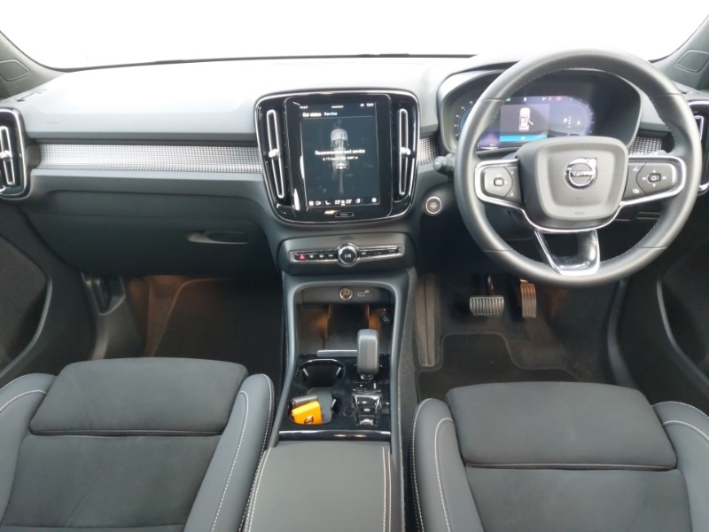 Used Volvo XC40 2024 for sale - 77046812: Photo 2