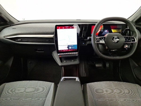 Used Renault Scenic E-Tech 2025 for sale - 76145283: Photo 2
