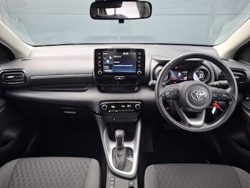 Used Toyota Yaris 2022 for sale - 77353368: Photo