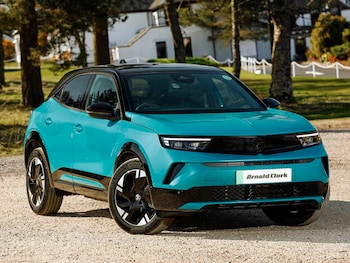 2026 - 115kW Ultimate 54kWh 5dr Auto