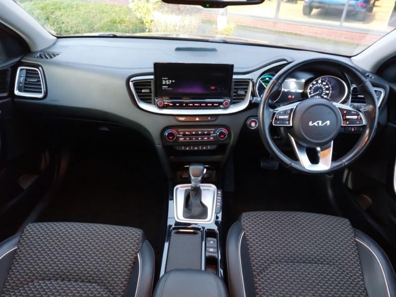 Used Kia XCeed 2022 for sale - 76511321: Photo 2