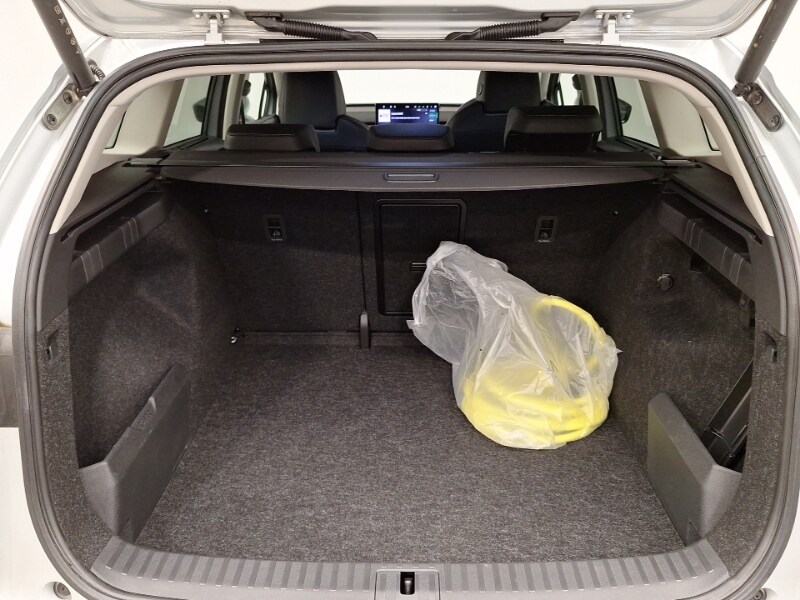 Used Skoda Enyaq 2024 for sale - 77252745: Photo 8