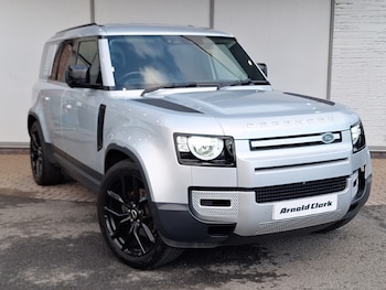 Used Land Rover Defender 2021 for sale - 77252960: Photo