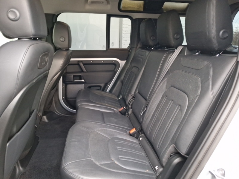 Used Land Rover Defender 2021 for sale - 77252960: Photo 6