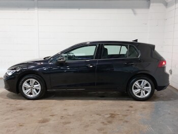 Used Volkswagen Golf 2023 for sale - 77722375: Photo