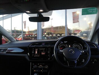 Used Volkswagen Touran 2020 for sale - 77358246: Photo