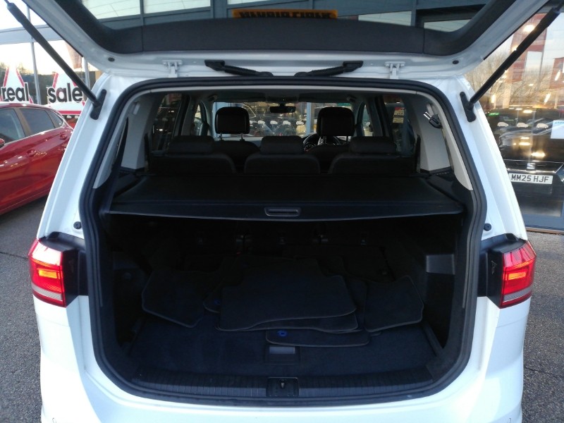 Used Volkswagen Touran 2020 for sale - 77358246: Photo 8