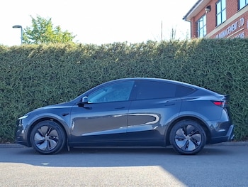 Used Tesla Model Y 2025 for sale - 79498402: Photo