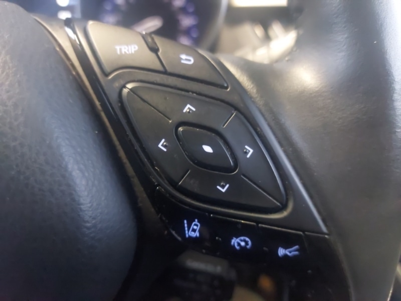 Used Toyota C-HR 2021 for sale - 76544012: Photo 11