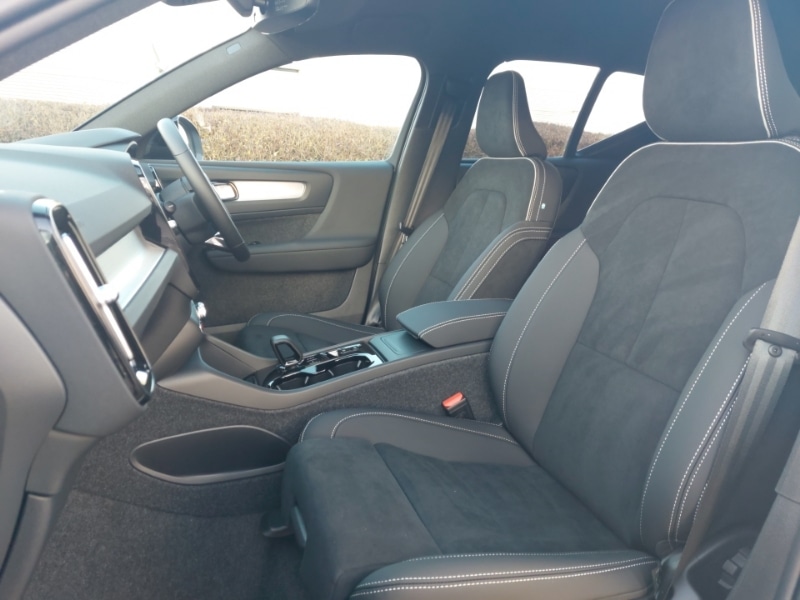 Used Volvo XC40 2025 for sale - 77003918: Photo 5