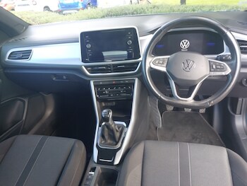 Used Volkswagen T-Roc 2022 for sale - 79086245: Photo