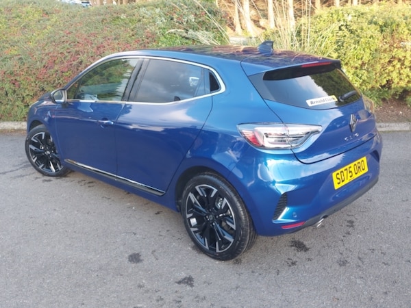 Used Renault Clio 2025 for sale - 76225694: Photo 3