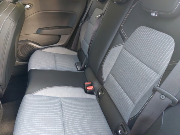 Used Renault Clio 2025 for sale - 76225694: Photo 6