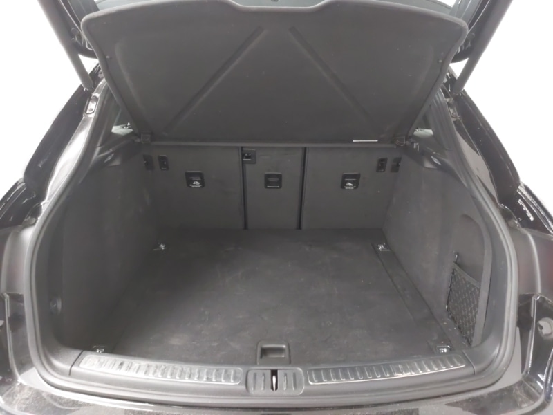 Used Porsche Macan 2021 for sale - 77876016: Photo 8