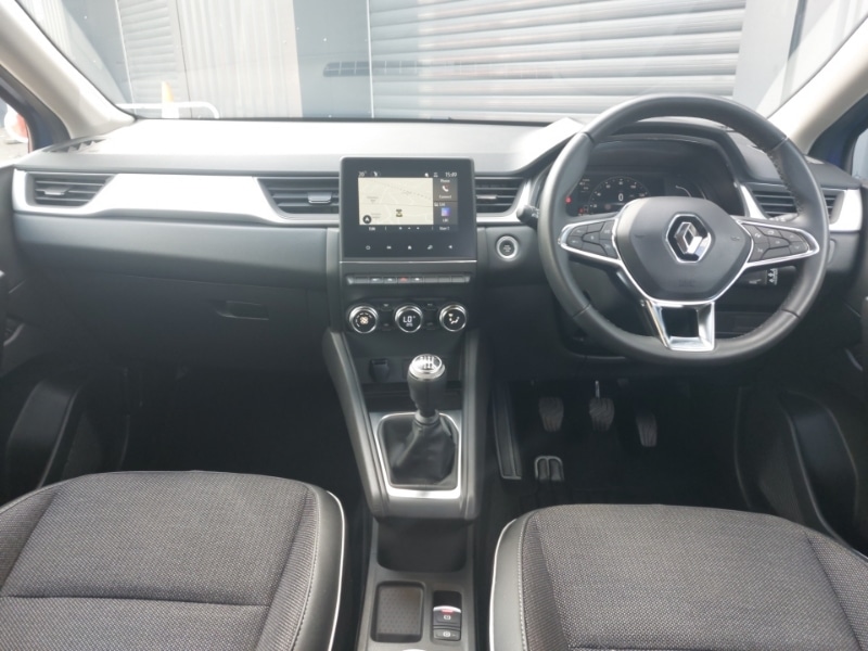 Used Renault Captur 2023 for sale - 78156376: Photo 2