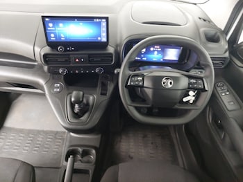 Used Vauxhall Combo 2024 for sale - 76932682: Photo