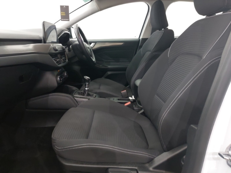 Used Ford Focus 2019 for sale - 76614395: Photo 5