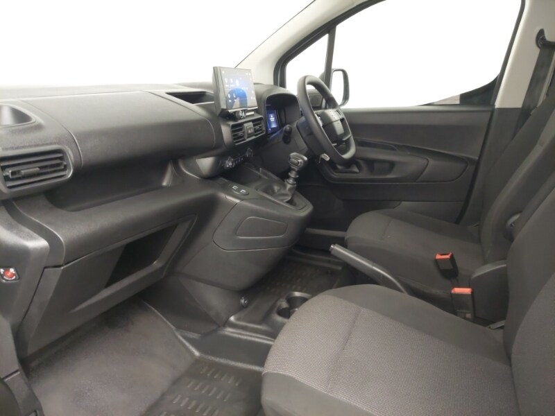 Used Vauxhall Combo 2024 for sale - 76532789: Photo 5