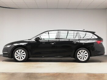 Used Skoda Octavia 2025 for sale - 76639798: Photo