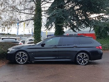 Used BMW 5 Series 2021 for sale - 77035637: Photo