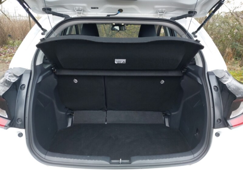 Used Mazda Mazda2 HYBRID 2024 for sale - 77003873: Photo 8