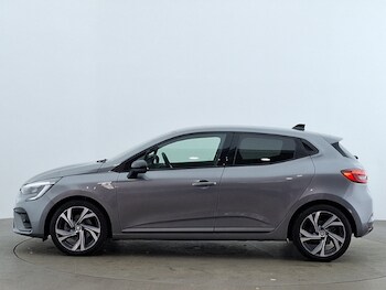 Used Renault Clio 2022 for sale - 76726945: Photo